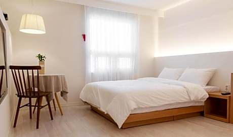 Deluxe Double Room with Bath