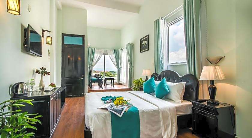 The Sunriver Boutique Hotel Hue