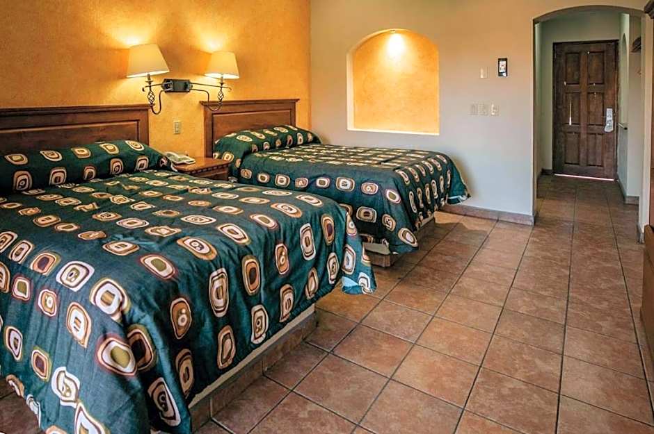Hacienda Suites Loreto