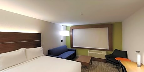 King Suite - Communication Accessible