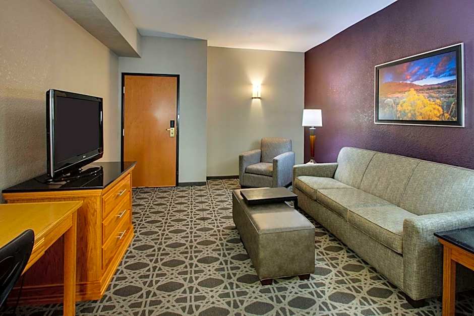 Drury Inn & Suites Albuquerque