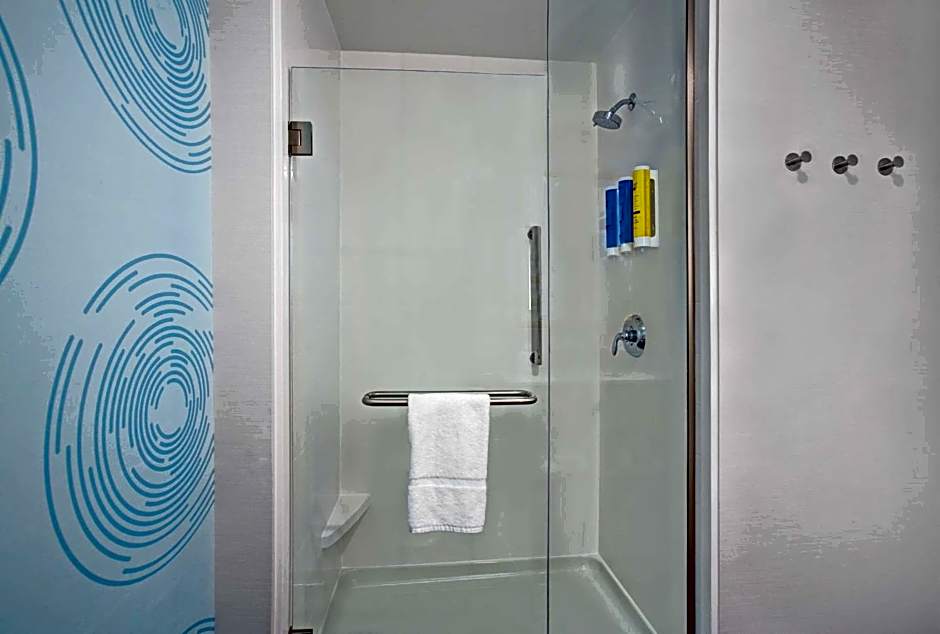 Tru by Hilton Stoughton, WI