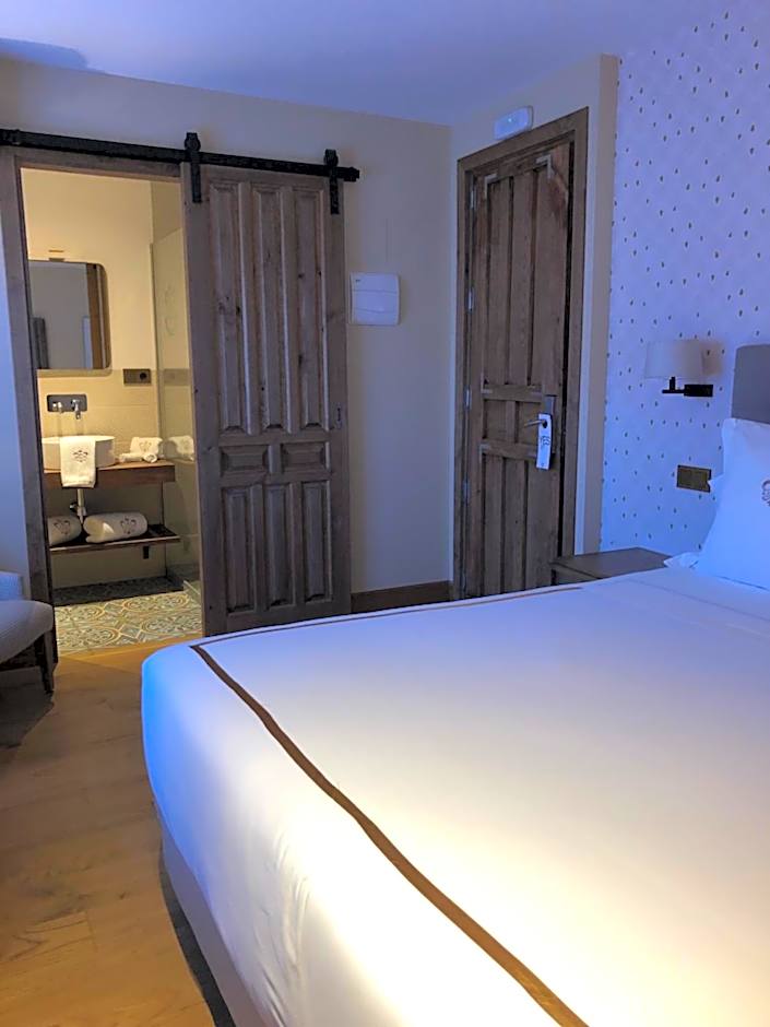 Photo 1 of 4 of Deluxe 1 Double Bed or 2 Beds, Garden View