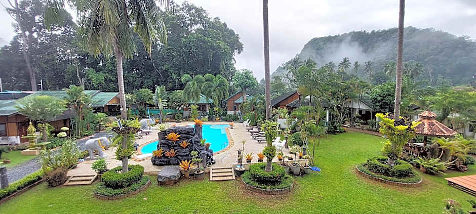 Jungle Village Bungalows 