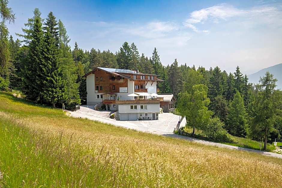 Hotel Pension Tyrol