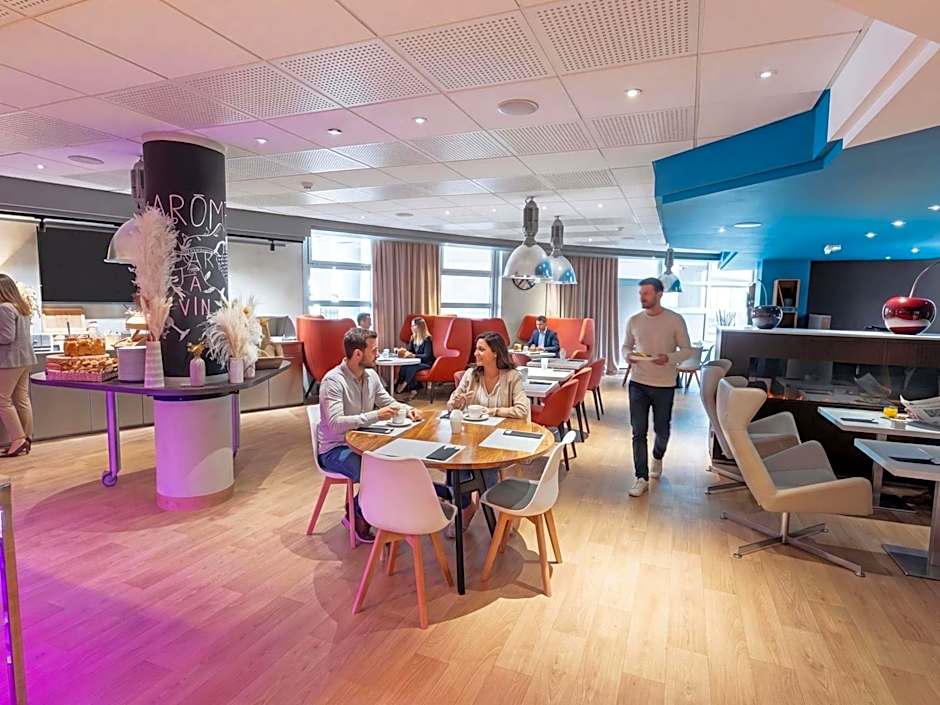 Mercure Paris Massy Gare TGV
