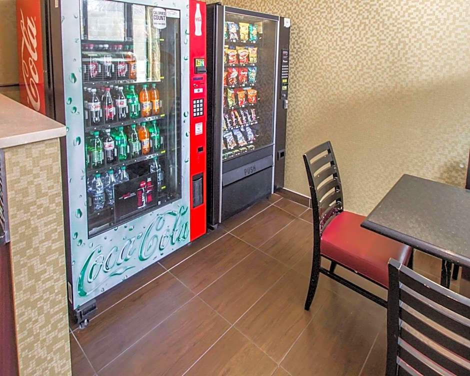 Rodeway Inn Bronx Zoo