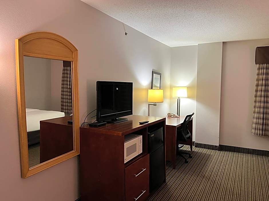 Country Inn & Suites by Radisson, Battle Creek, MI