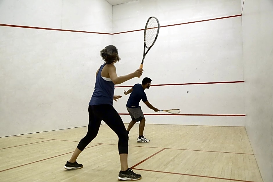 UCLA MEYER AND RENEE LUSKIN CONFERENCE CENTER