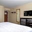 Baymont Inn & Suites by Wyndham Mukwonago