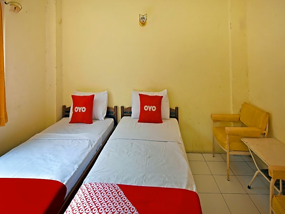 OYO 3722 Hotel Mutiara
