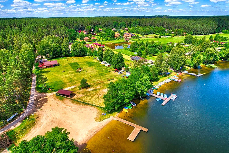 Velo Camp nad jeziorem Dadaj