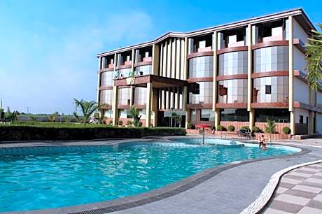 Khajoora Hotel & Resort, Morbi