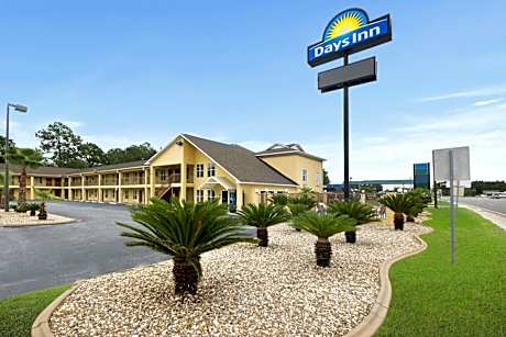 Days Inn by Wyndham Alma