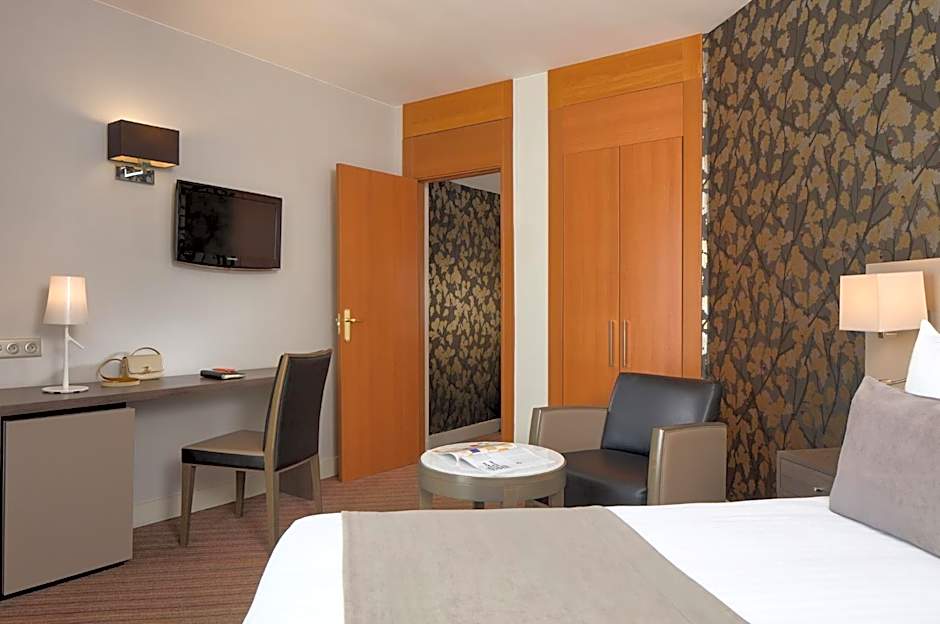 Timhotel Opera Blanche Fontaine