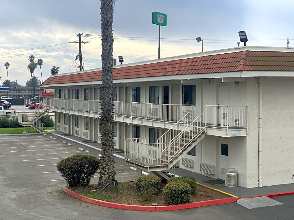 Motel 99