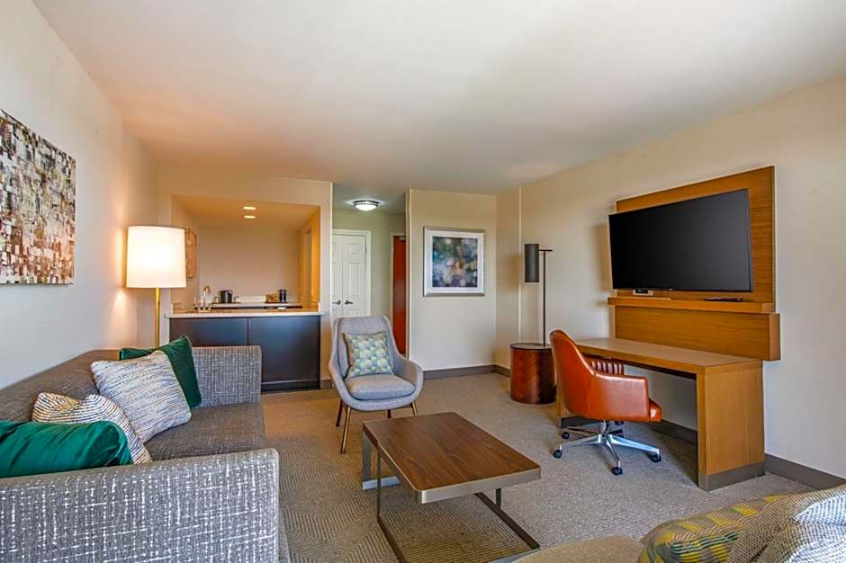 Holiday Inn Oxnard - Ventura by IHG