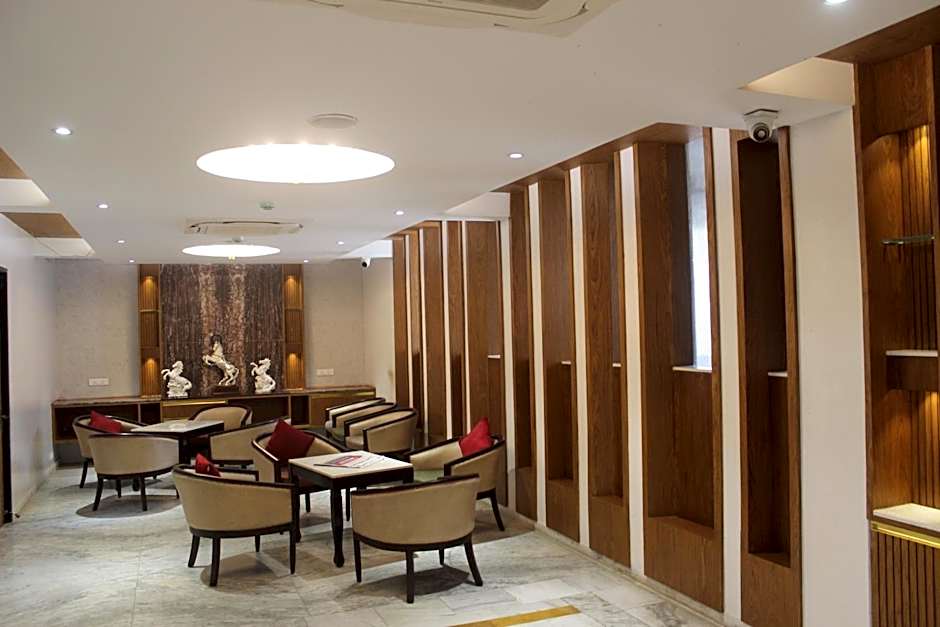 Hotel Saratharajans