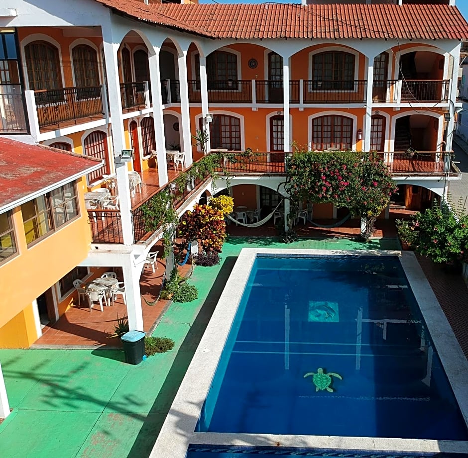 Don Luis Hostal - Sucursal Galeana - Tecolutla