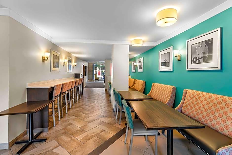 Best Western Plus Hotel Montreal