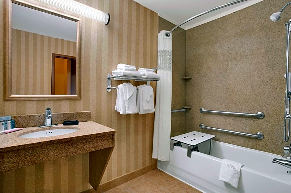 Hampton Inn By Hilton & Suites Detroit/Sterling Heights, Mi