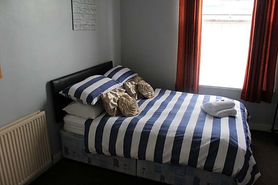 The Vale Apart Hotel