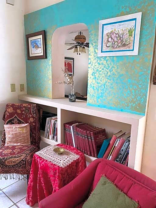 Casa Gaviotas Art cozy 2 bed house with art studio close to downtown
