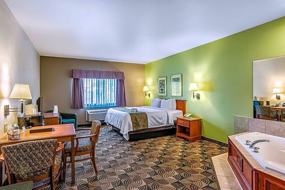 Quality Inn & Suites Hannibal