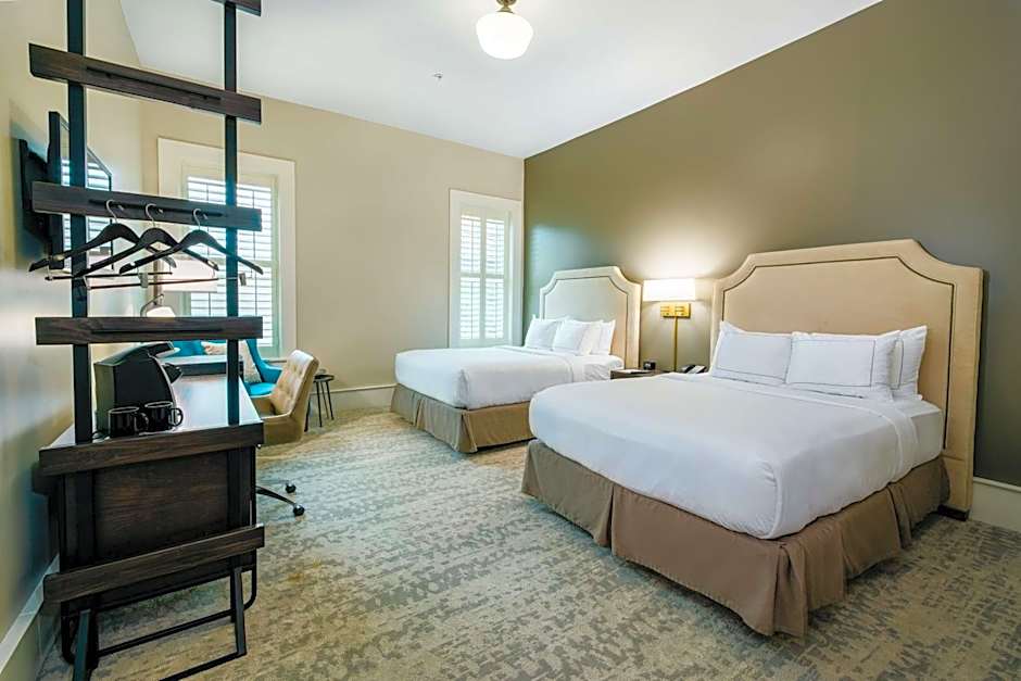 Hotel Florence, Tapestry Collection by Hilton