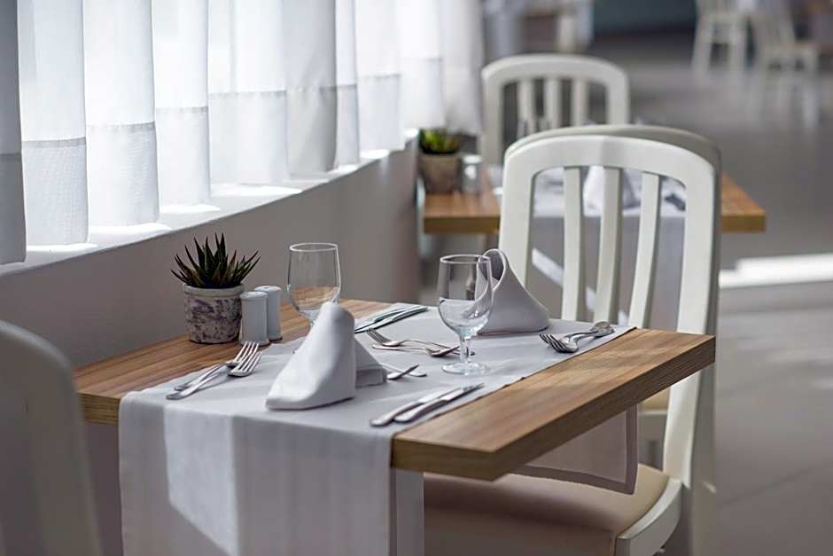 Iberostar Waves Bouganville Playa