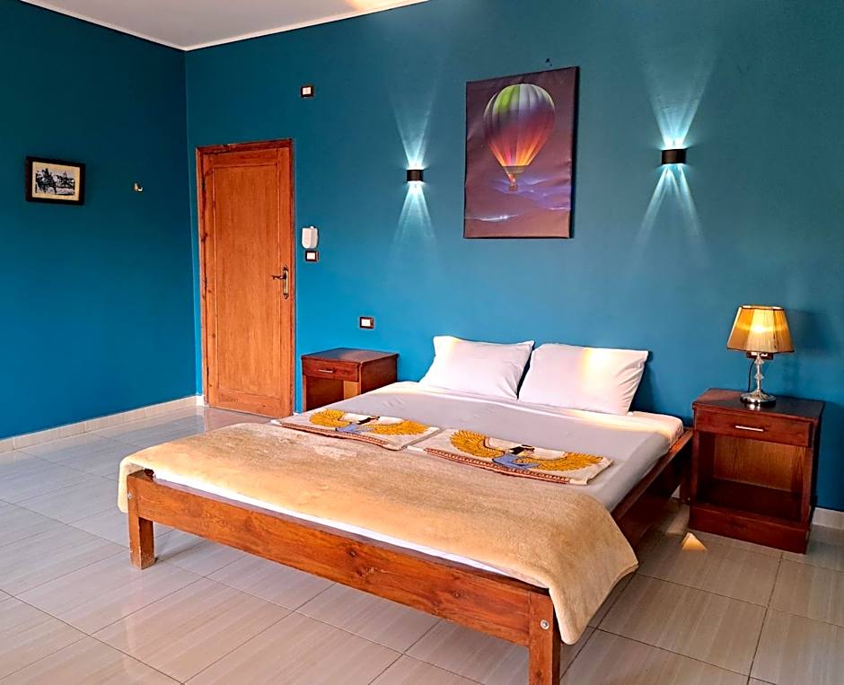 Thebes Hotel