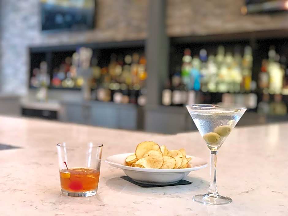 Holiday Inn & Suites Silicon Valley - Milpitas by IHG