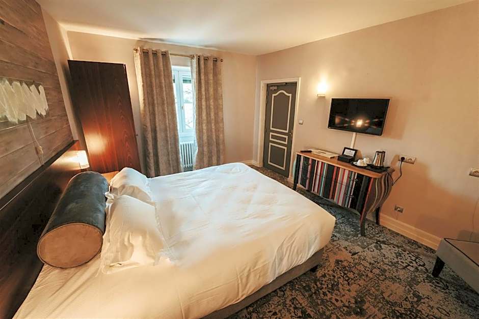 Logis Hôtels Château de La Barge