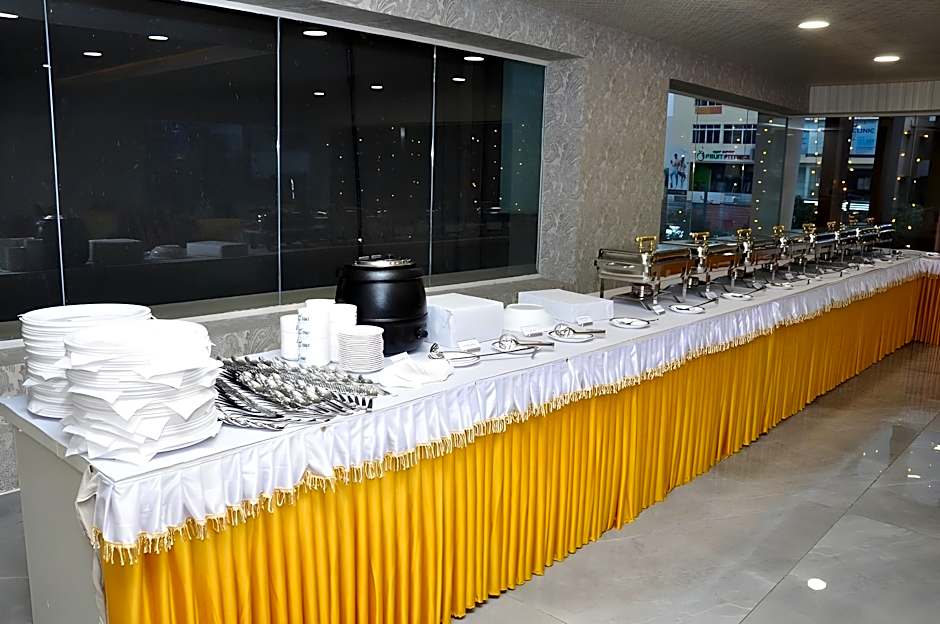 Comet Hotel – Bangalore, MN