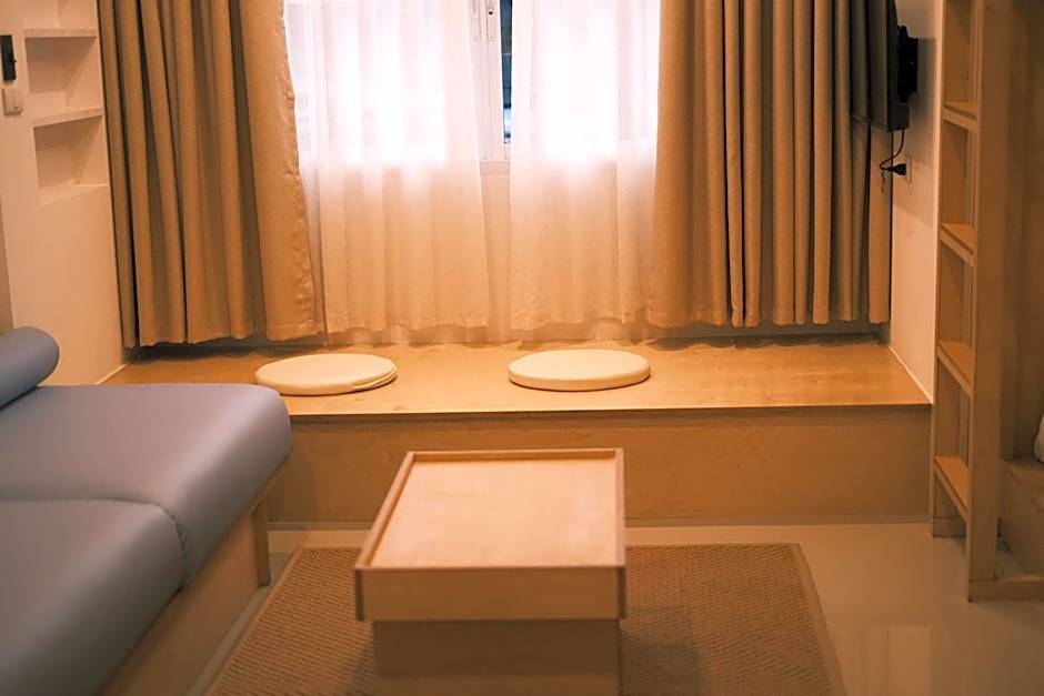 Ma-TaÔ またお Café & hostel