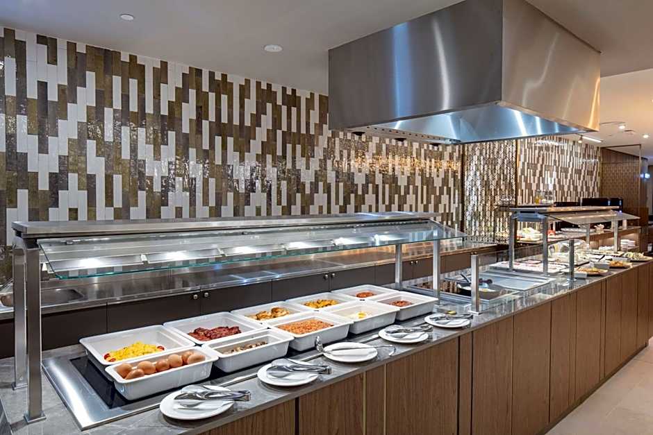 DoubleTree by Hilton Plovdiv Center