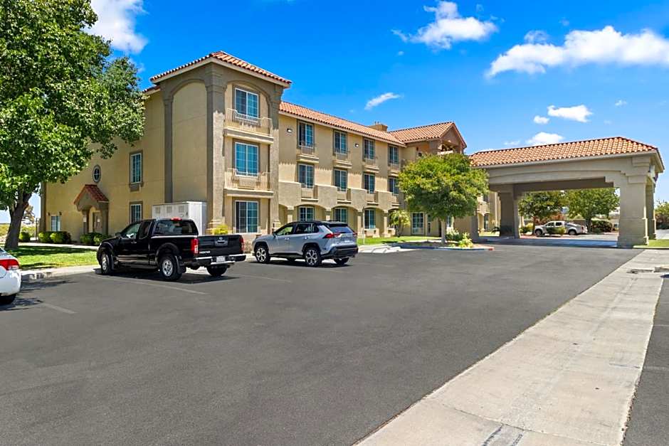Comfort Inn & Suites Lancaster Antelope Valley