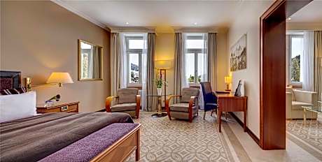 Premier Junior Suite