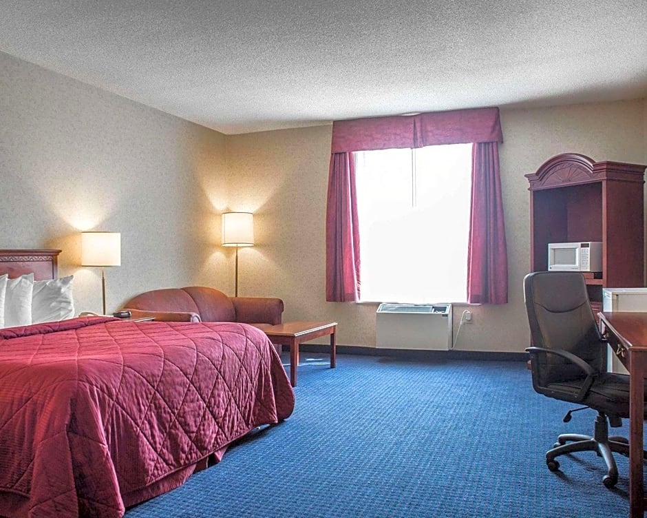 Quality Hotel & Suites Woodstock