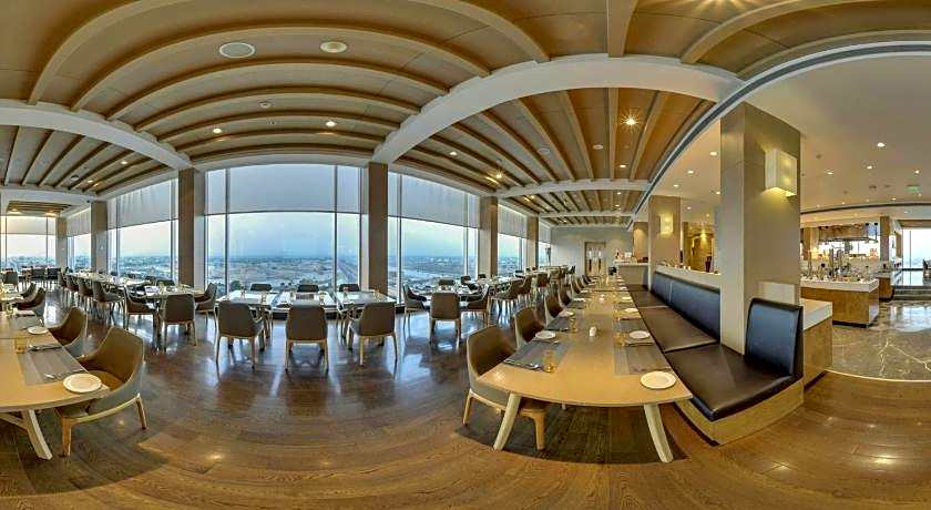 Renaissance by Marriott Lucknow Hotel