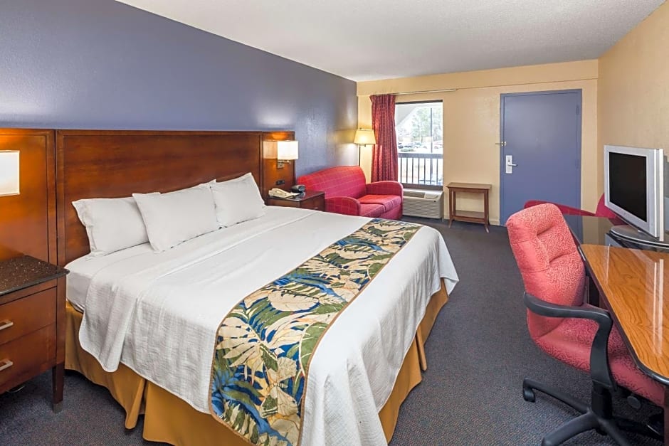 Days Inn by Wyndham Walterboro