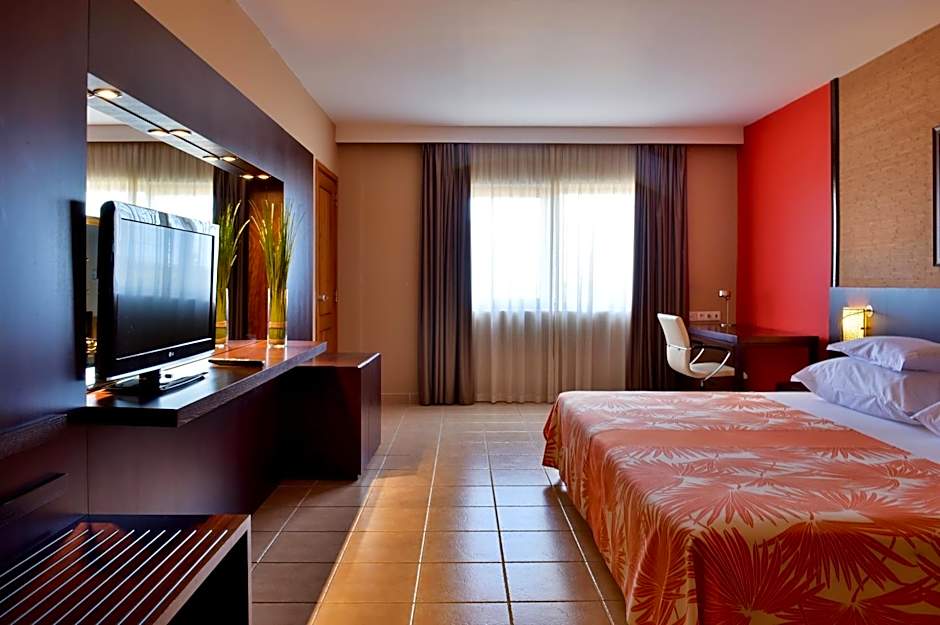 Pestana Tropico Ocean & City Hotel