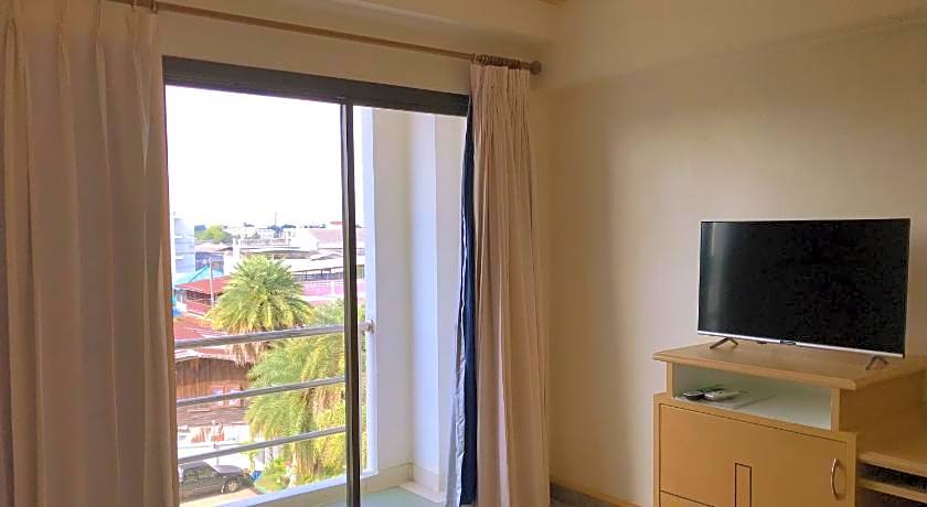 Maneerote Hotel Surin