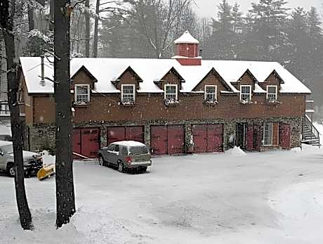 Old Saco Inn