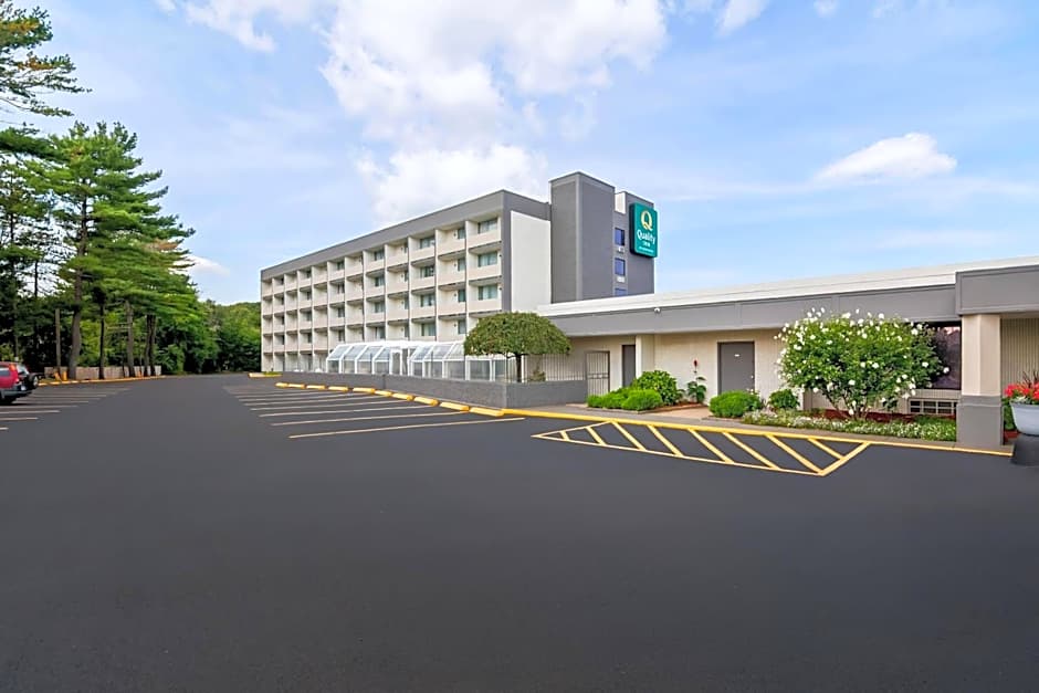 Quality Inn West Springfield