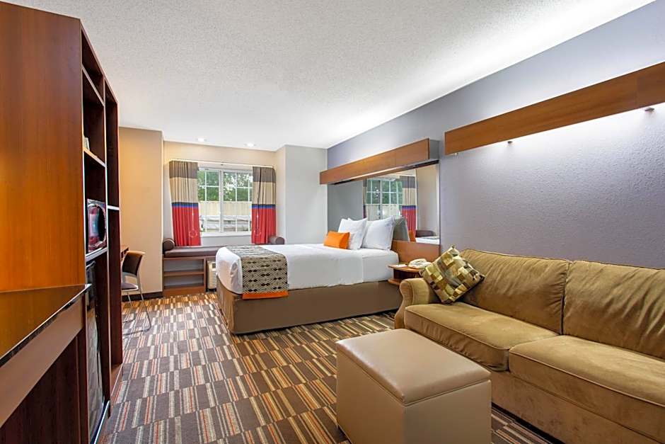 Microtel Inn & Suites By Wyndham Philadelphia Airport