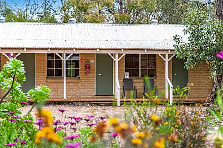 Travellers Rest Motel