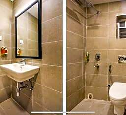 Via Heera Holiday Inn