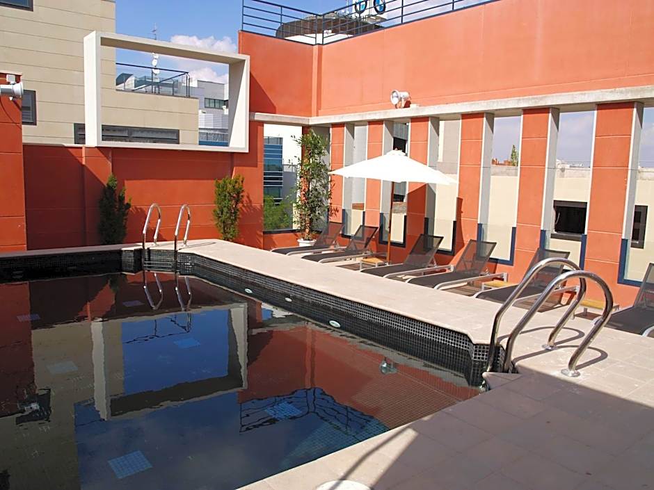 Eco Alcalá Suites