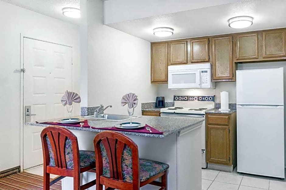 Hawthorn Extended Stay by Wyndham Richardson